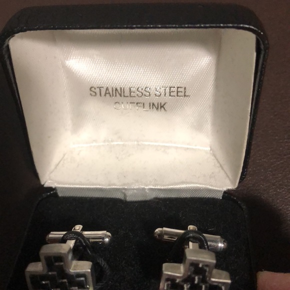 Y2K Vintage Stainless steel cross cuff links - Picture 4 of 6